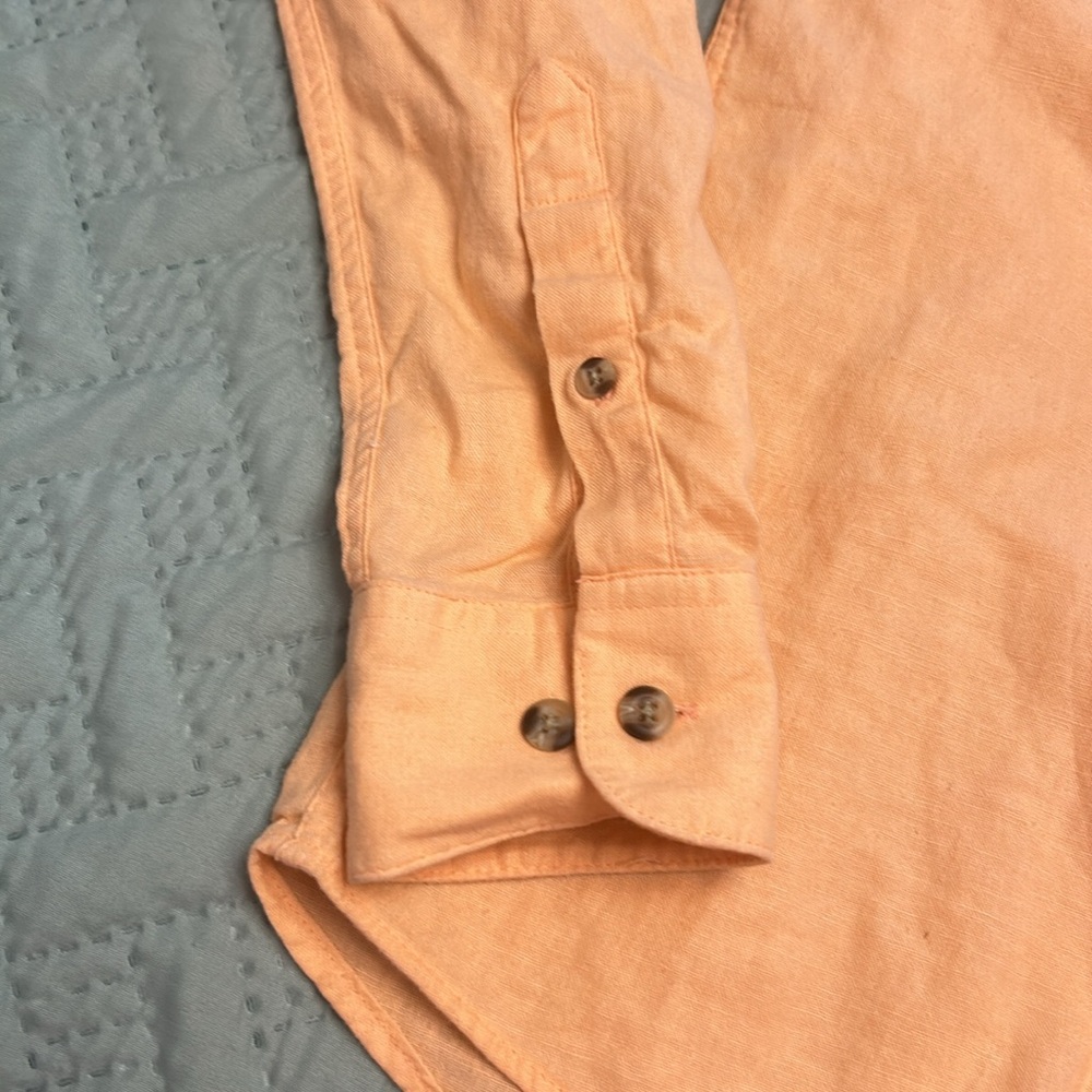 Peach Button Up Top 💥 - Picture 4 of 8